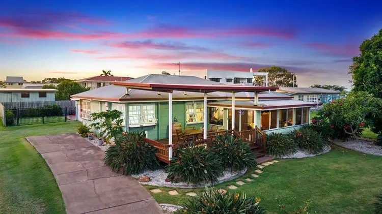 93 Esplanade, Point Vernon QLD 4655