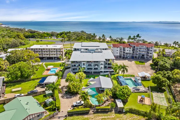 2/96-98 Scenic Highway, Lammermoor QLD 4703