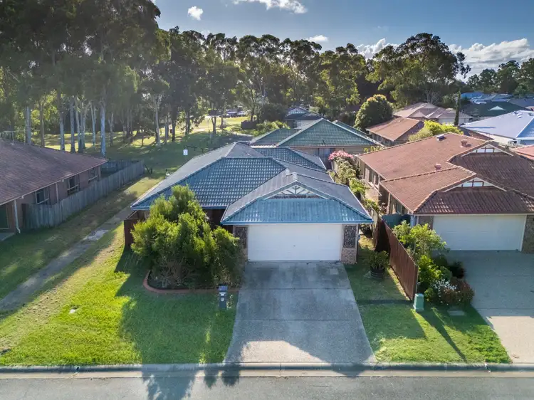 11 Leicester Court, Kippa-Ring QLD 4021