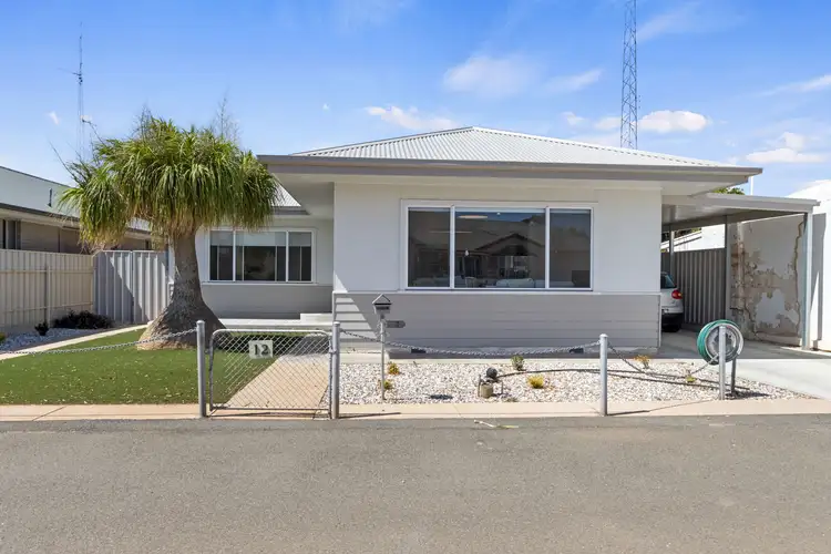 12 Forster Street
