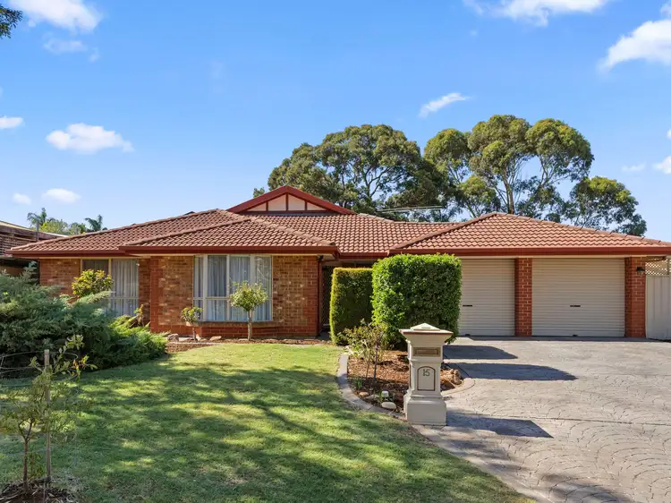 15 Coorumbena Crescent, Morphett Vale SA 5162