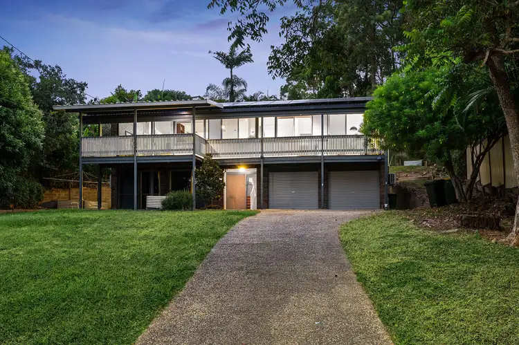 8 Gills Close, Rochedale South QLD 4123