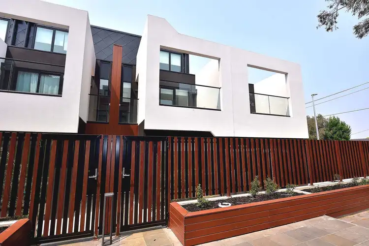 11/13 Renver Road, Clayton VIC 3168