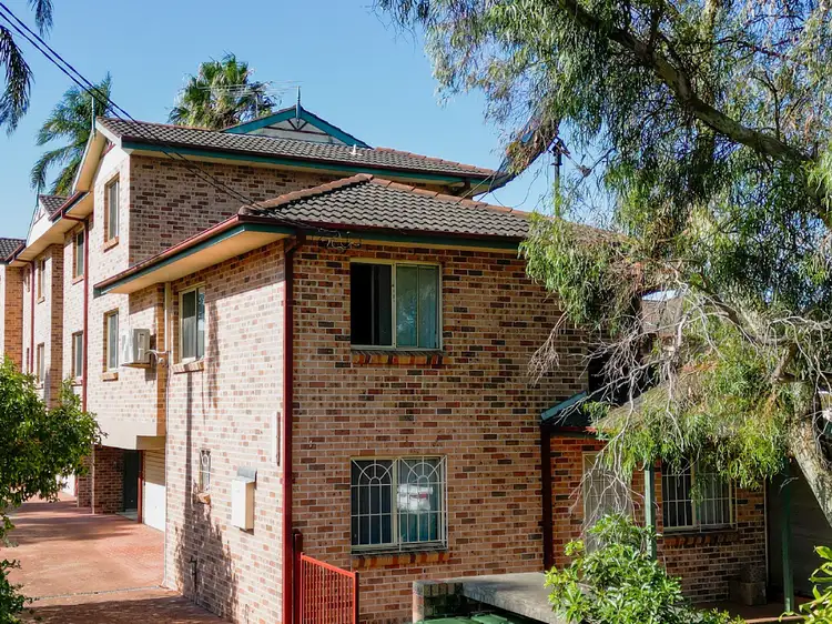 1/1 Graham Road, Narwee NSW 2209