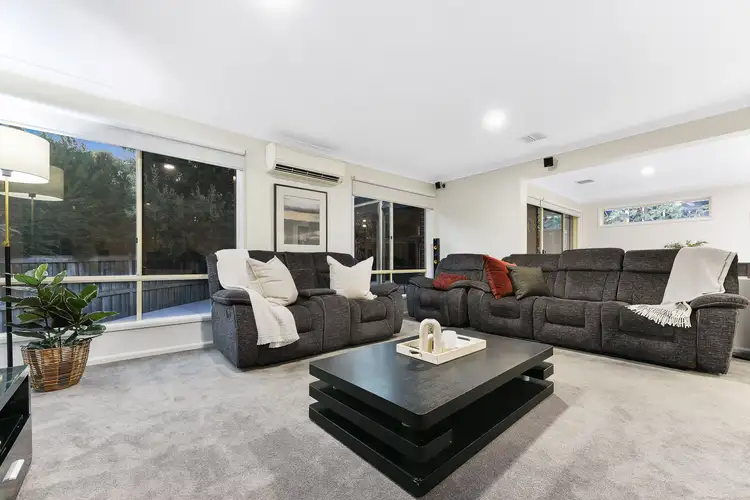 Sixth view of Homely house listing, 2 Ellesse Way, Berwick VIC 3806