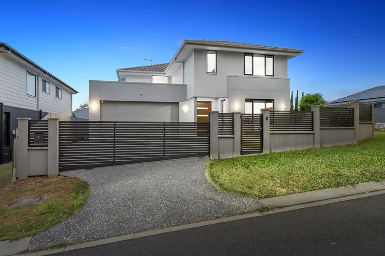 1 Devon Close, Pallara QLD 4110