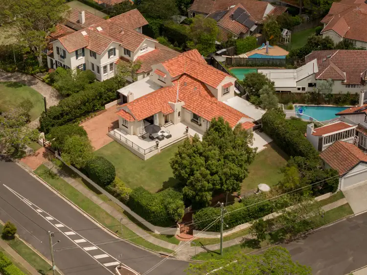 29 Welwyn Crescent, Coorparoo QLD 4151