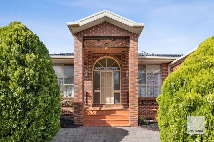 Second view of Homely house listing, 28 Gerona Court, Keilor VIC 3036