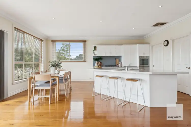 Fifth view of Homely house listing, 28 Gerona Court, Keilor VIC 3036