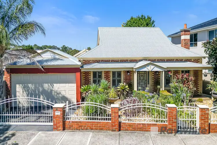 18 Reema Boulevard, Endeavour Hills VIC 3802