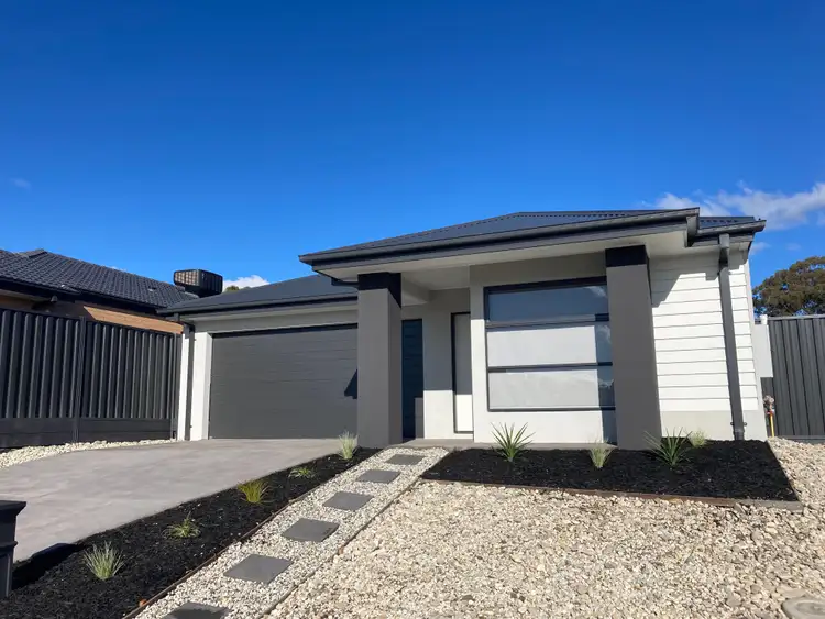 9 Conductor Street, Seymour VIC 3660