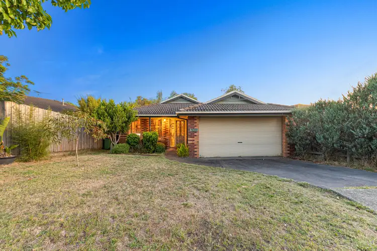 100 Ebony Drive, Pakenham VIC 3810