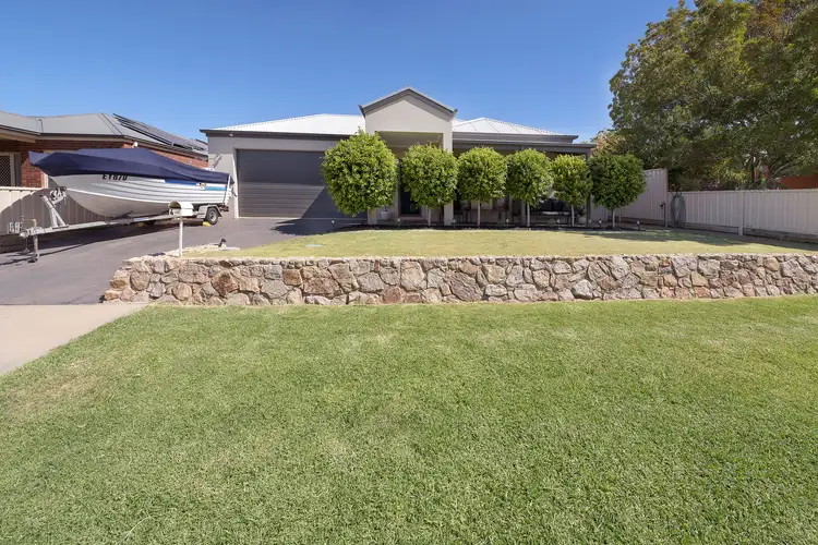 4 Moonah Court, Swan Hill VIC 3585
