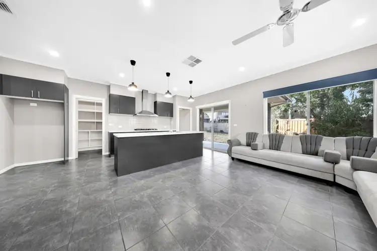 Fifth view of Homely house listing, 8 Monaco Circuit, Wollert VIC 3750