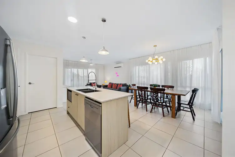 Fifth view of Homely house listing, 33 Bimbadean Circuit, Southside QLD 4570
