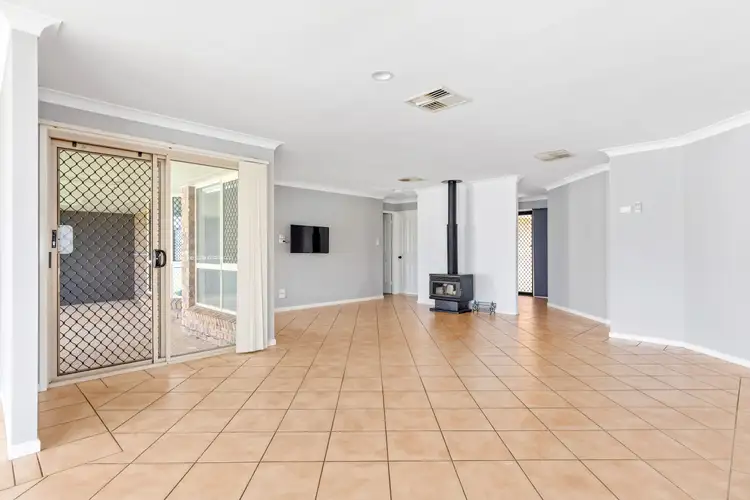Fifth view of Homely house listing, 7 Kookaburra Court, Emerald QLD 4720