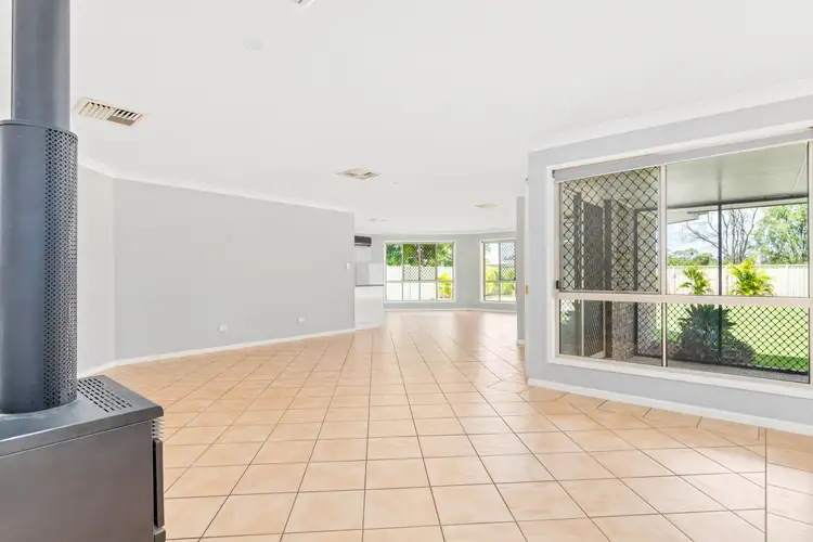 Sixth view of Homely house listing, 7 Kookaburra Court, Emerald QLD 4720