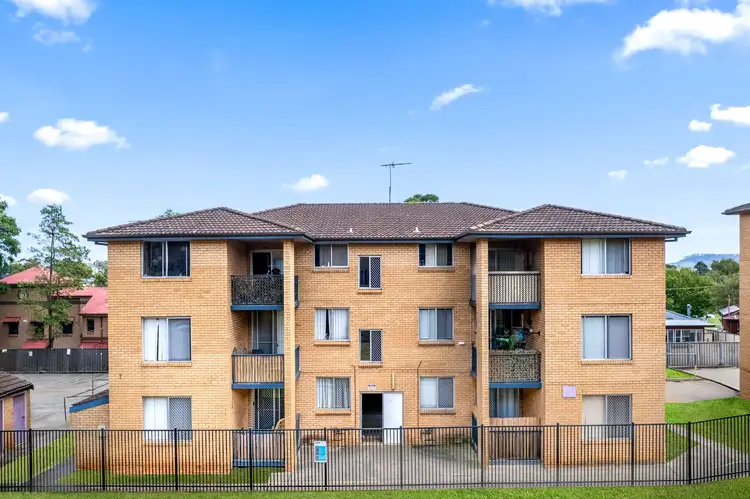 25/5-7 Hoddle Avenue, Bradbury NSW 2560