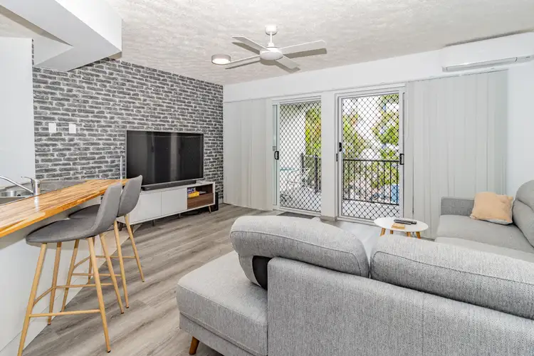 13/396 Esplanade, Torquay QLD 4655