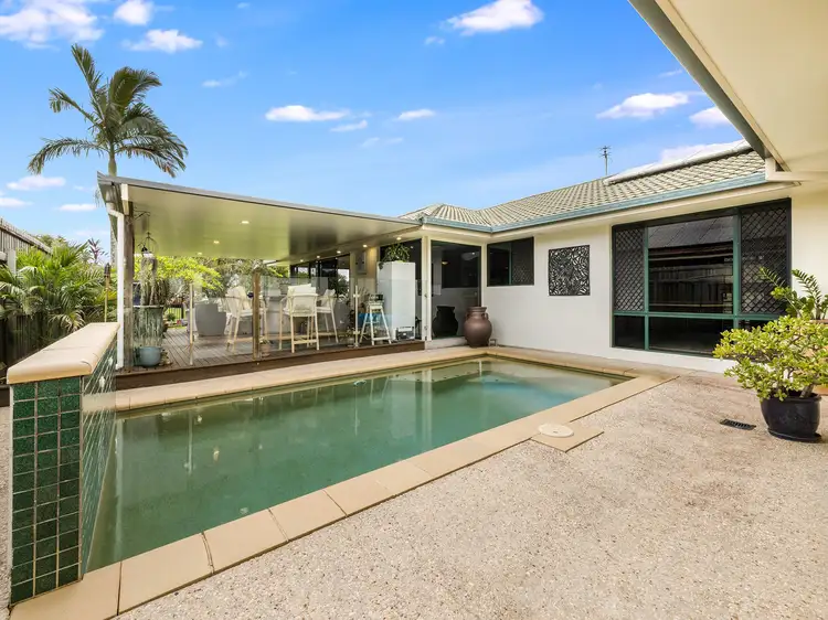 7 Water Side Place, Little Mountain QLD 4551