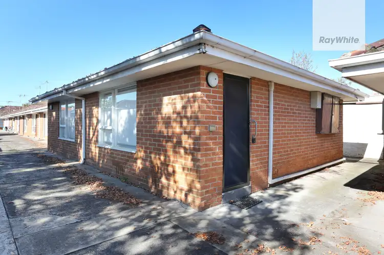 Main view of Homely apartment listing, 11/6 Garnet Street, Brunswick VIC 3056
