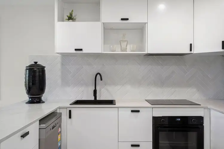 57/31 Simpsons Road, Elanora QLD 4221