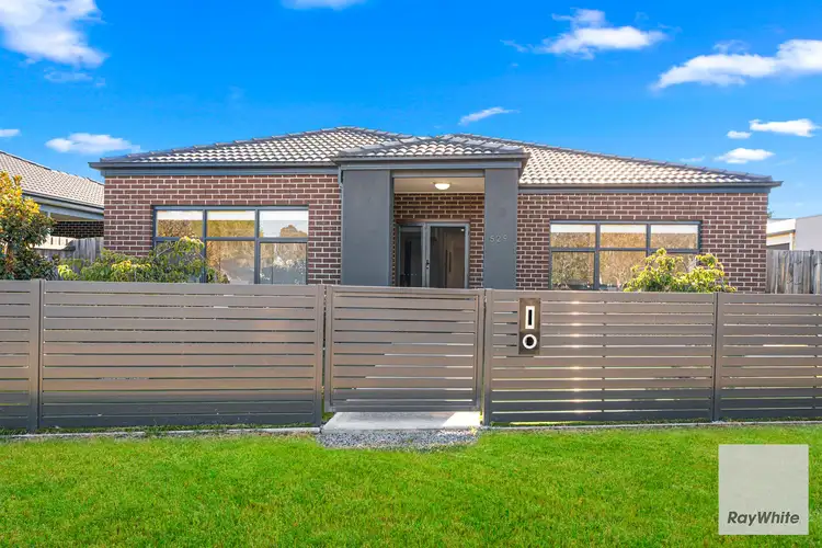 529 Sunshine Avenue, Taylors Lakes VIC 3038