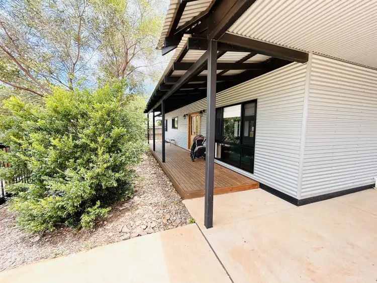 Second view of Homely house listing, 10 Parris Way, Bilingurr WA 6725