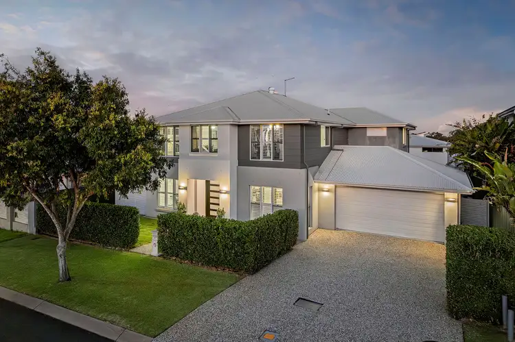 16 Sovereign Place, Bridgeman Downs QLD 4035