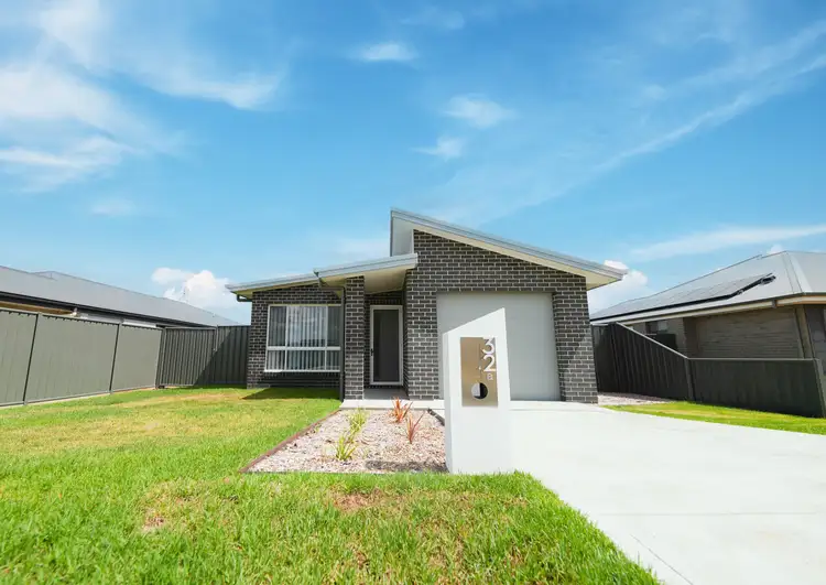 32A Vaucluse Place, Parkes NSW 2870