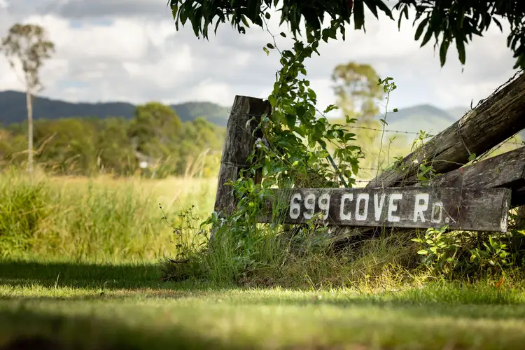 699 Cove Road, Stanmore QLD 4514