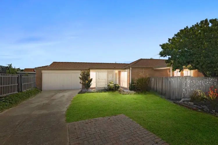 4 Holmesdale Close, Werribee VIC 3030