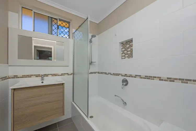 Sixth view of Homely house listing, 8 Naples Court, Kelso QLD 4815
