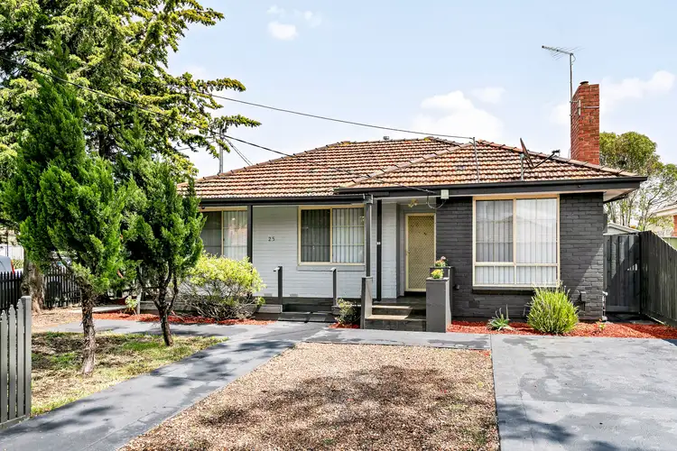 25 Nepean Street