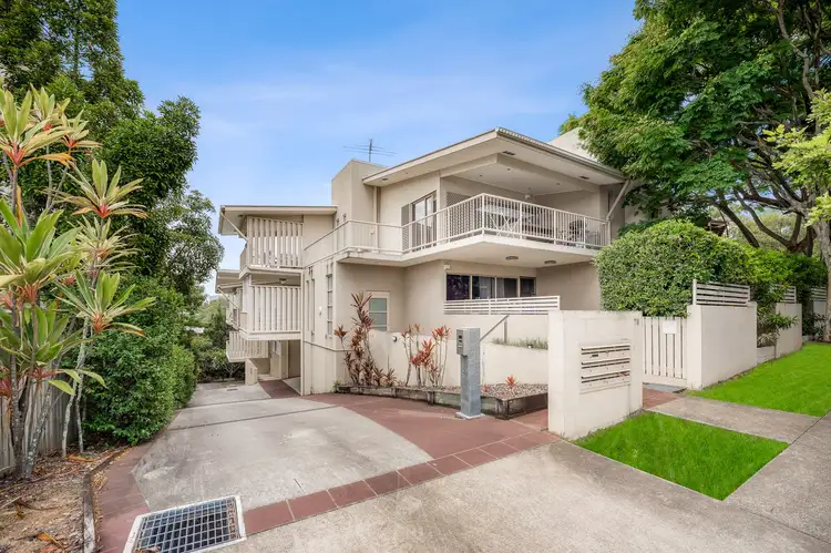 Third view of Homely apartment listing, 2/76 Durham Street, St Lucia QLD 4067