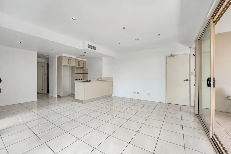 Sixth view of Homely apartment listing, 2/76 Durham Street, St Lucia QLD 4067