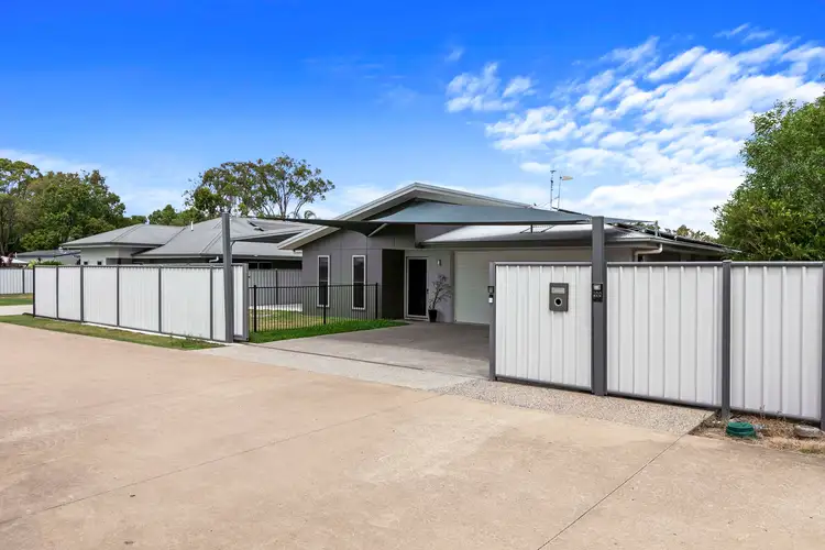 100 Boundary Road, Urangan QLD 4655