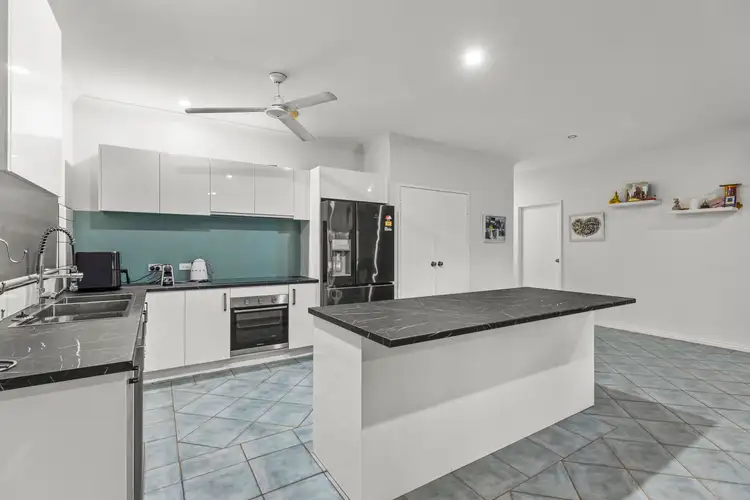 Sixth view of Homely house listing, 19 Bowerbird Loop, Djugun WA 6725