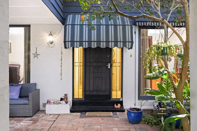 3 Wendy Street