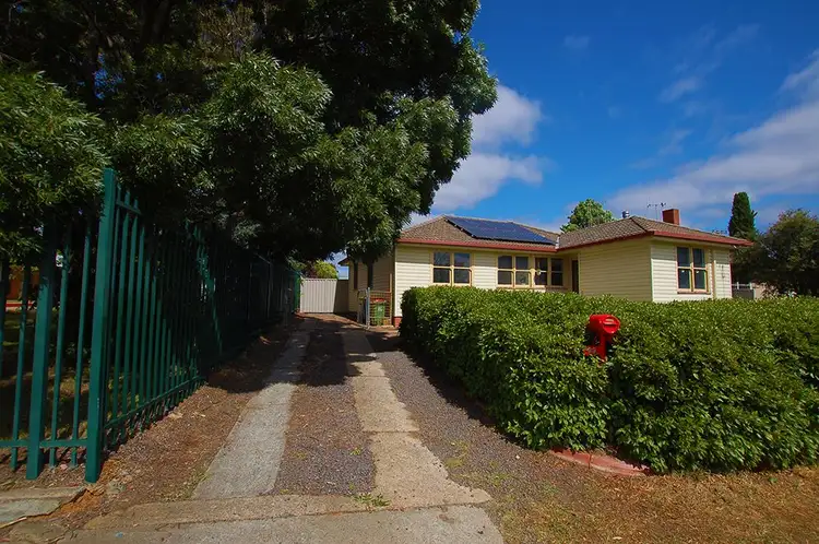 99 Cameron Road, Karabar NSW 2620