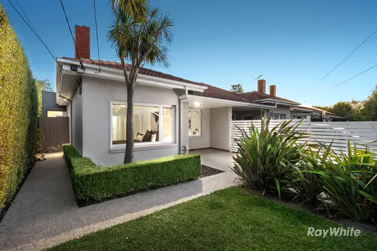 9 Stewart Street, Murrumbeena VIC 3163