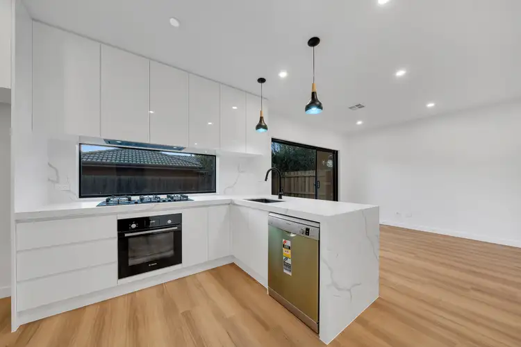 Sixth view of Homely townhouse listing, 2/11 Ambleside Crescent, Berwick VIC 3806