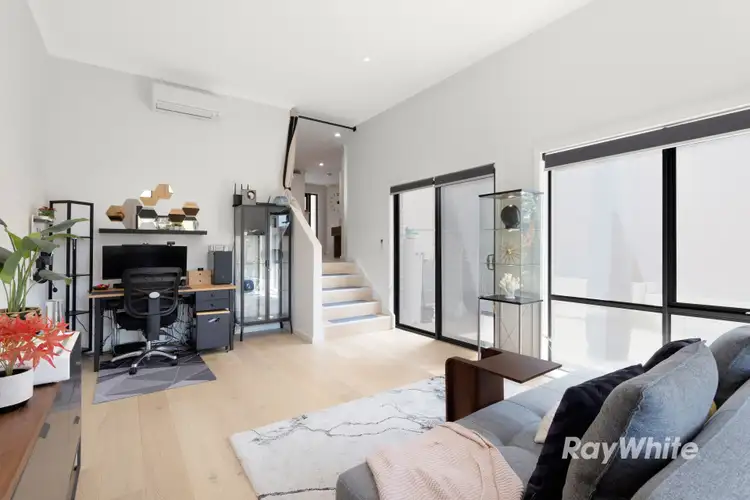 Fourth view of Homely townhouse listing, 2/17 Forster Road, Mount Waverley VIC 3149