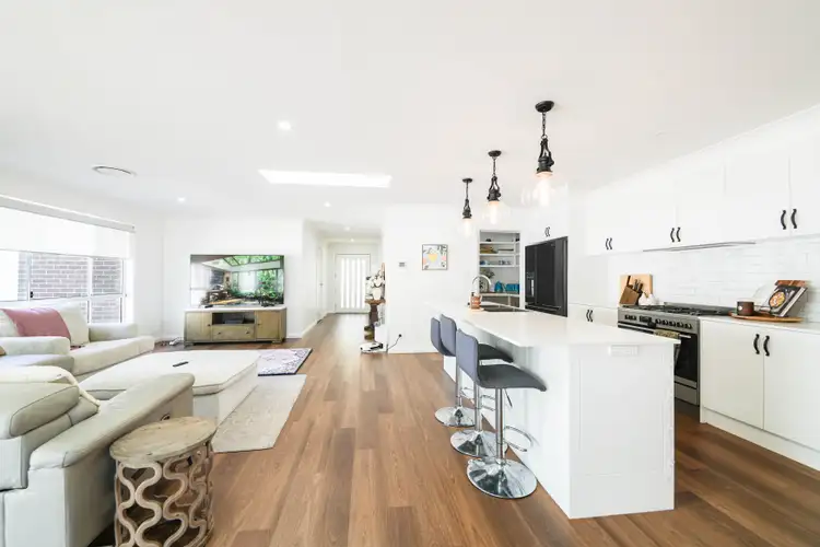 Fourth view of Homely house listing, 10 Acacia Circuit, Parkes NSW 2870