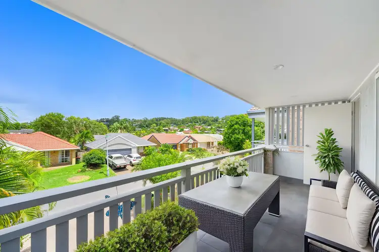 2/8 Waterdown Drive, Elanora QLD 4221