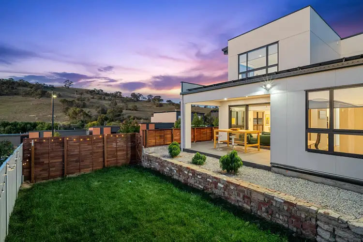 11 Farwell Street, Whitlam ACT 2611