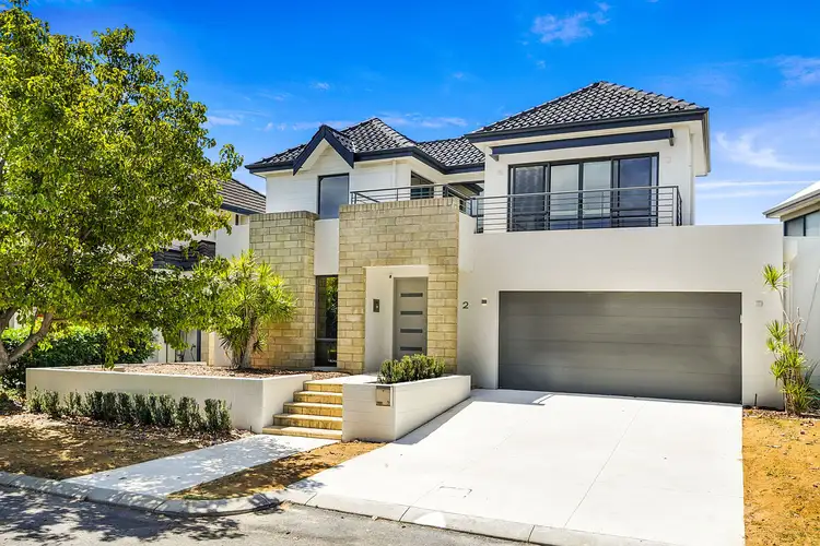 2 Locarno Close