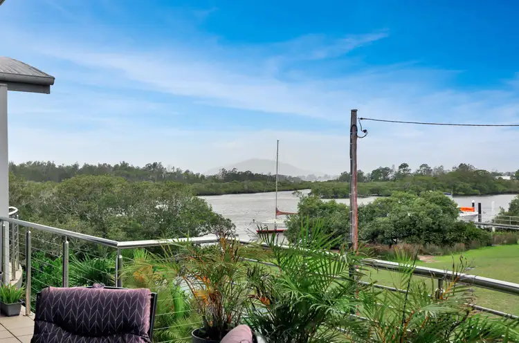1/2 Port Stephens Street, Tea Gardens NSW 2324