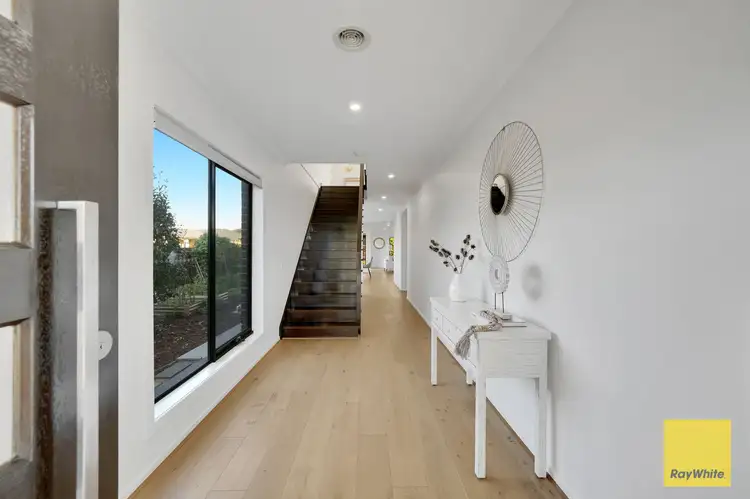 11 Edenderry Street, Truganina VIC 3029