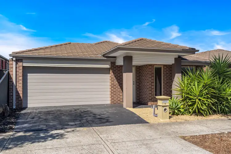 18 Fenland Street, Craigieburn VIC 3064